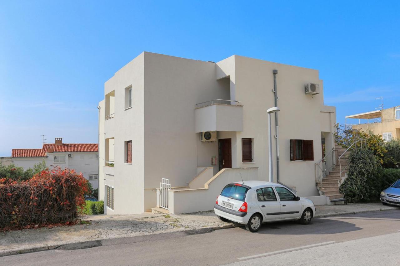 Apartments With A Parking Space Makarska - 5984 Exterior photo
