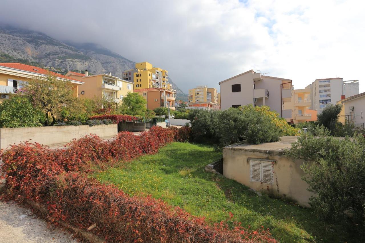 Apartments With A Parking Space Makarska - 5984 Exterior photo